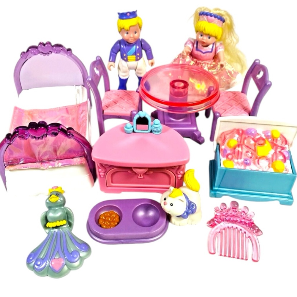 VINTAGE FISHER PRICE ONCE UPON A DREAM PRINCESS DOLL castle complete